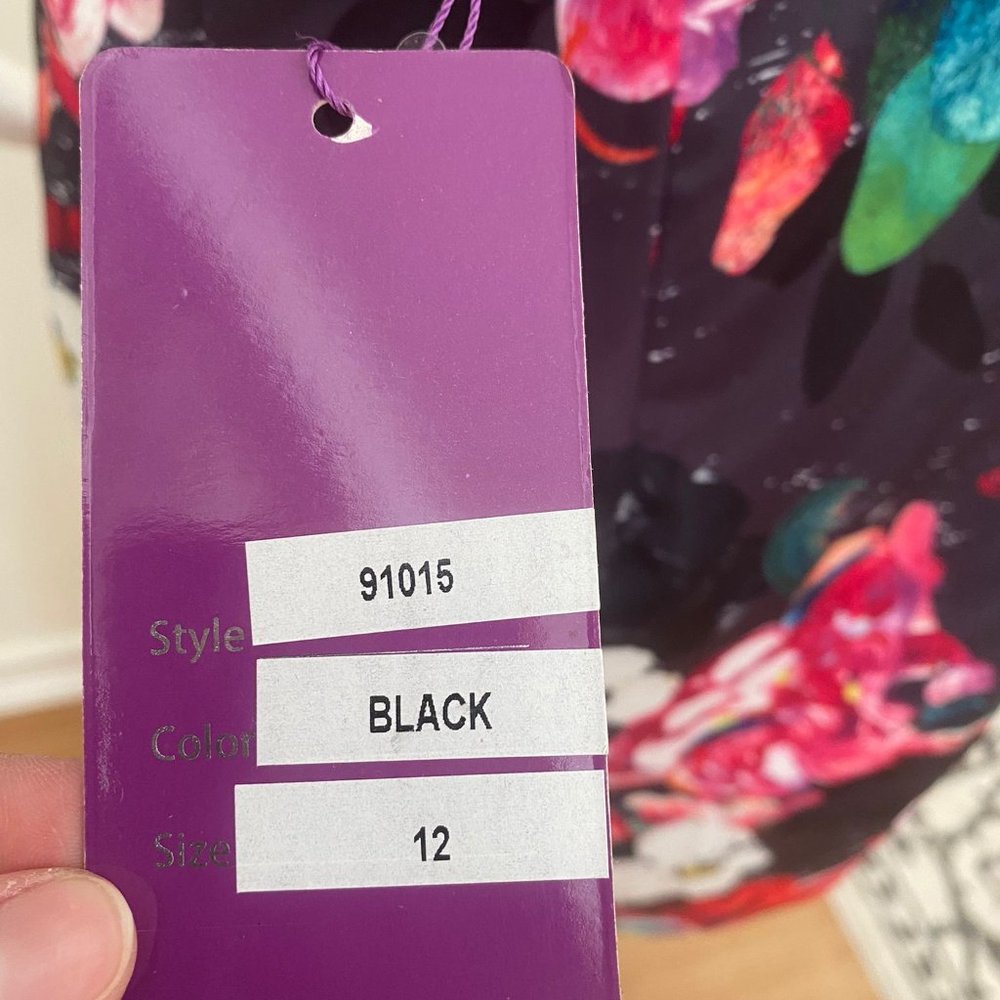 Abby Paris Black Floral Print - Picture 4 of 5